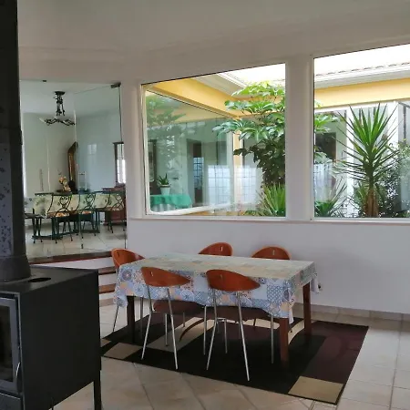 Casa Do Trovador Guest house