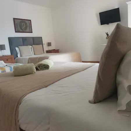 特洛维多尔旅馆 4* Serra