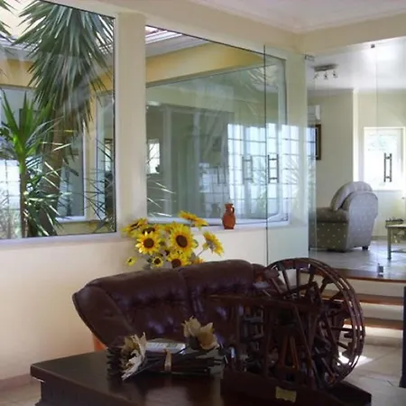 Casa Do Trovador 4* Serra