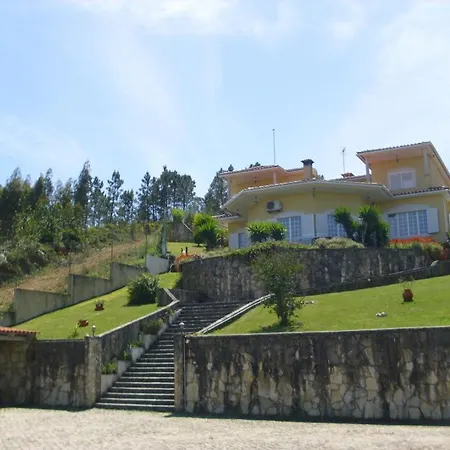 Πανσιόν Casa Do Trovador 4*