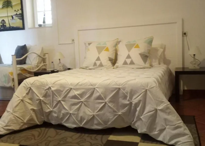 Casa Do Trovador Гостевой дом Серра