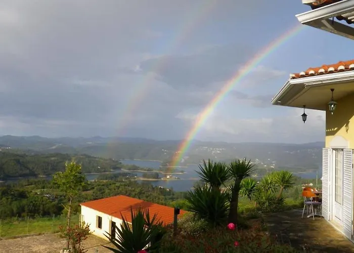 Casa Do Trovador 4* Серра